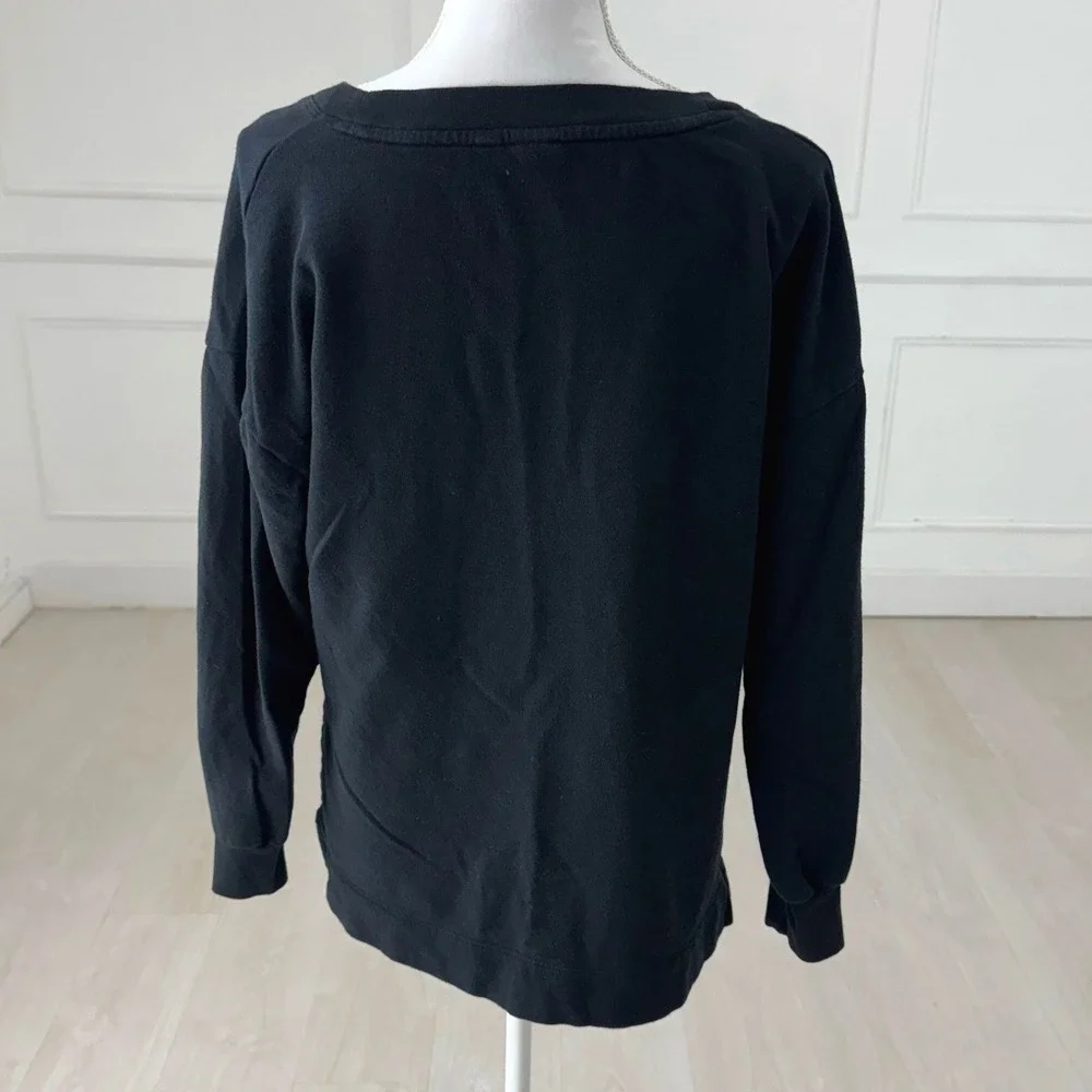 Gap Sweatshirt Women Medium Black V-Neck Side Slit Fleece Lined Pullover‎ Top